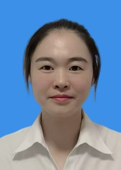 卿小莉