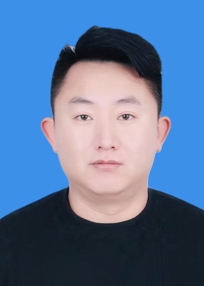史伟