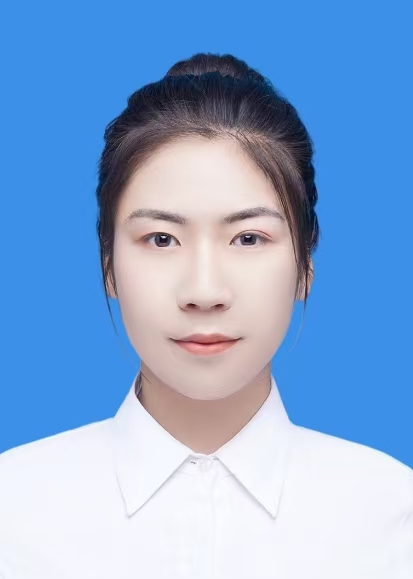 吕倩