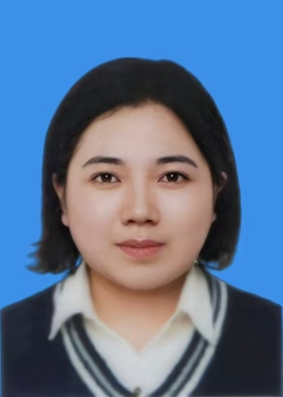 吕倩