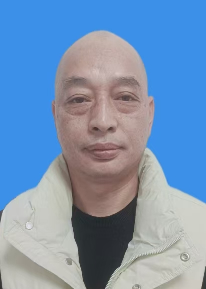 周大伟