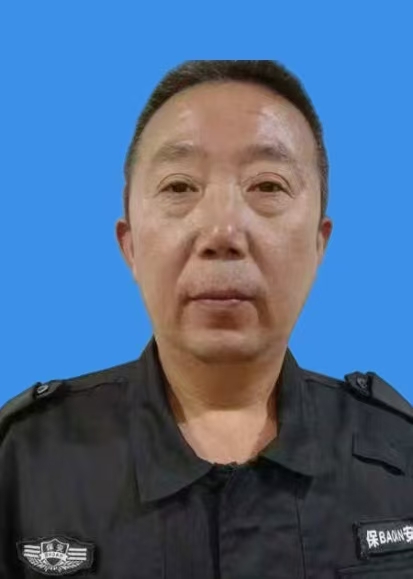 周建国