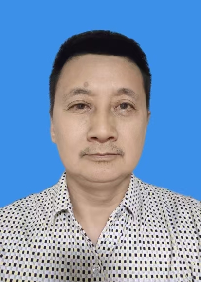 周福成