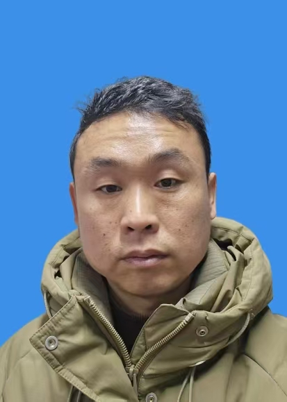 尹东方