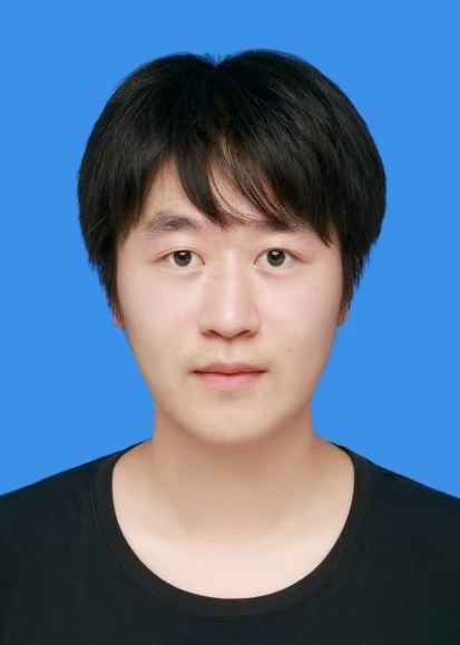 尹力