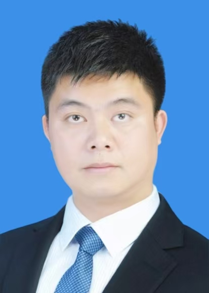 岑仕龙