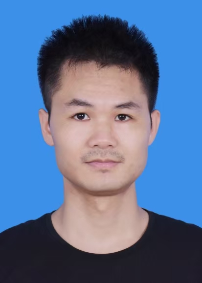 岑泽柠
