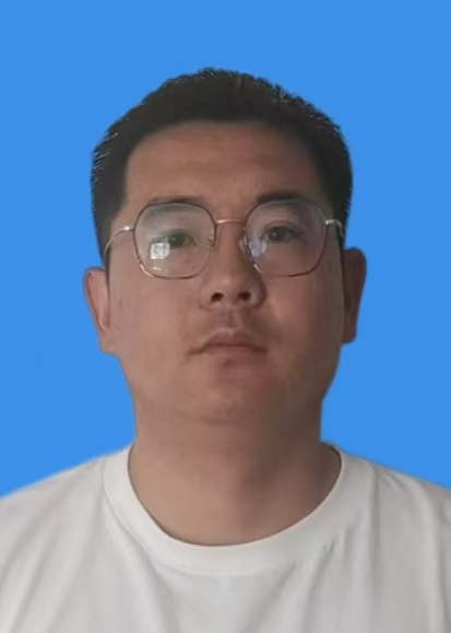 师彭飞