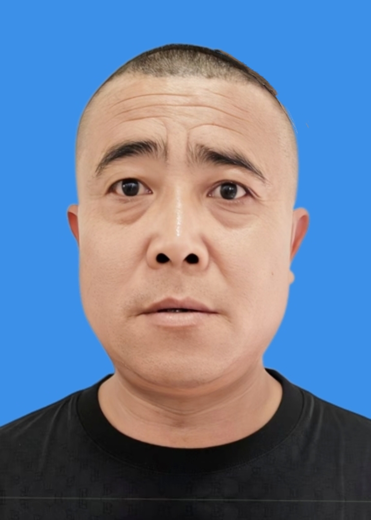 常伟