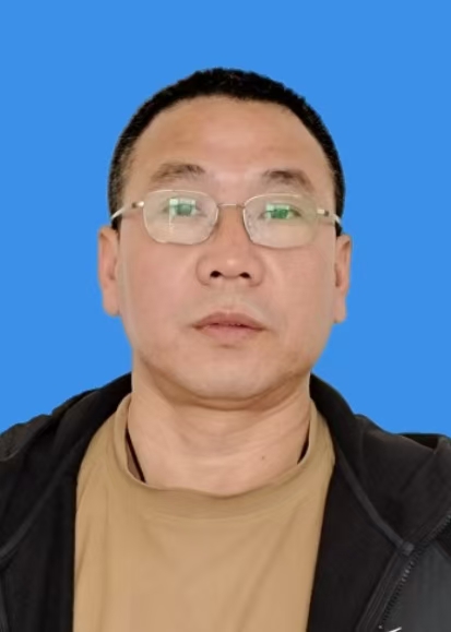 张万荣
