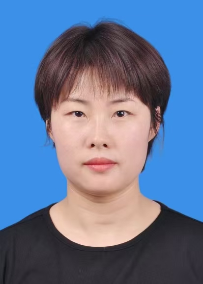 张佳