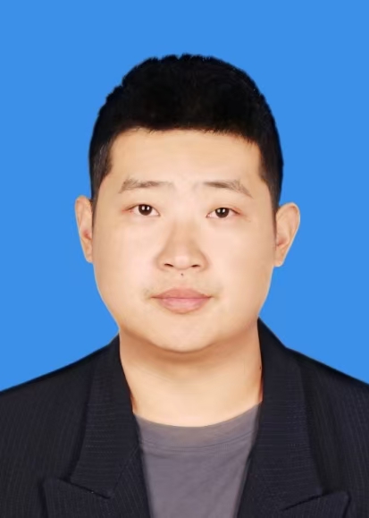 张坤