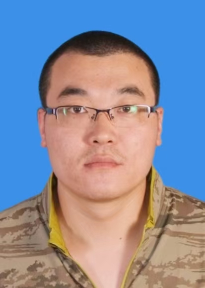 张巍