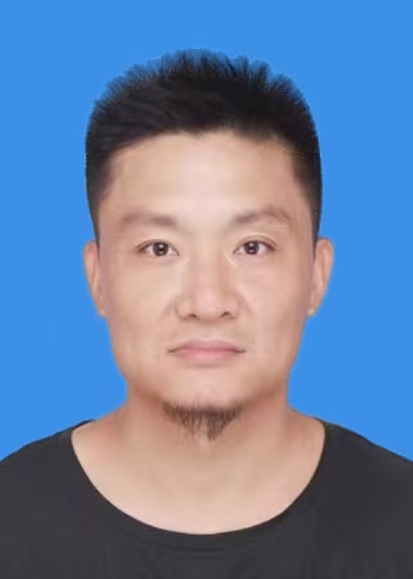 张明亮