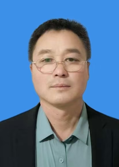 张真龙