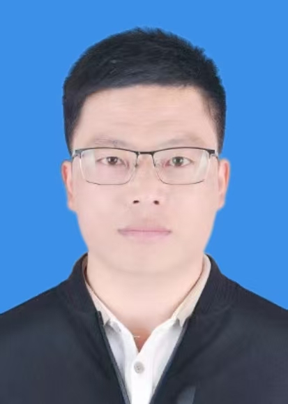 张霈东