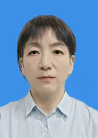 张馨月