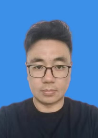 张龙年