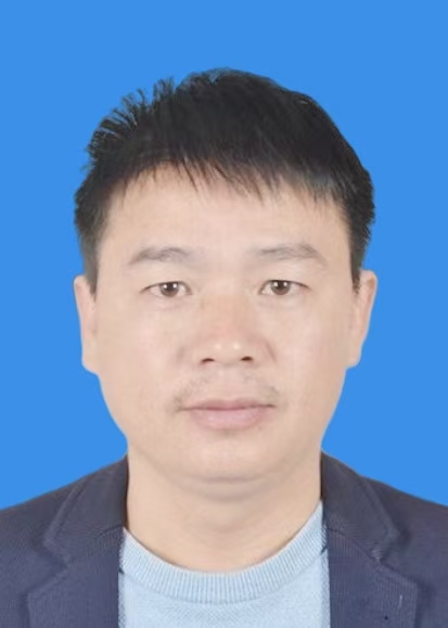 曾凡斌