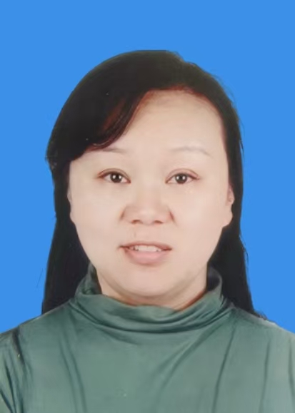 曾芳