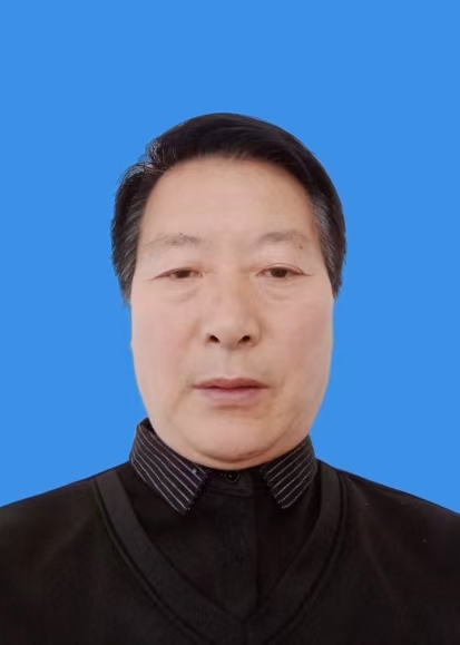 朱朝新