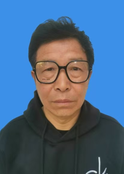 李万东
