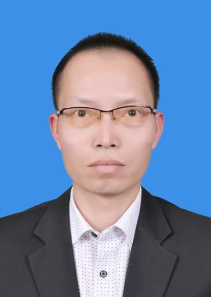 李东海