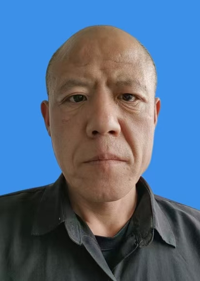 李亮荣