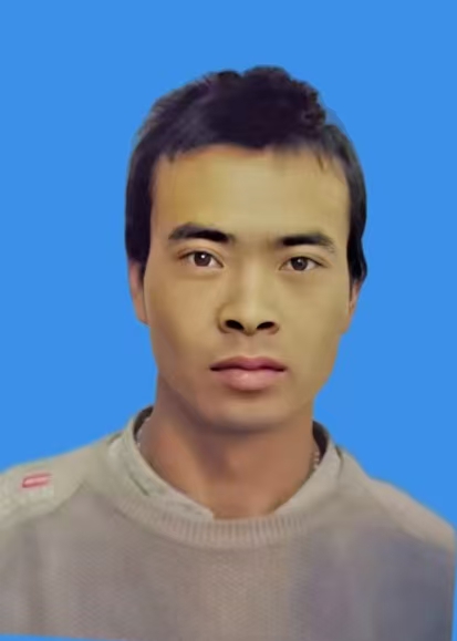 李伟