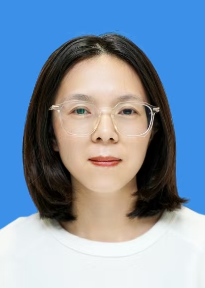 李凤英
