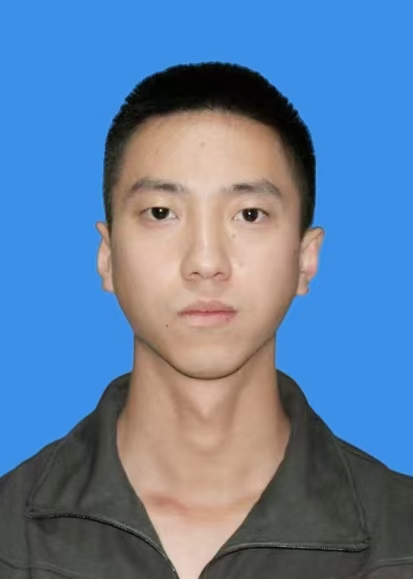 李峥