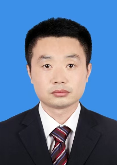 李振宇