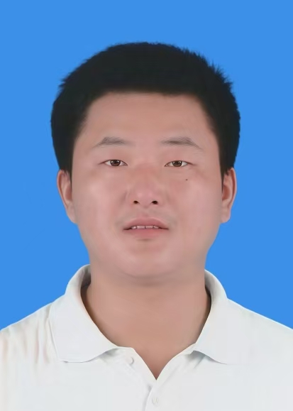 李新社
