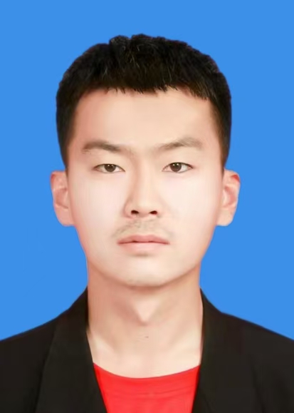 李栋