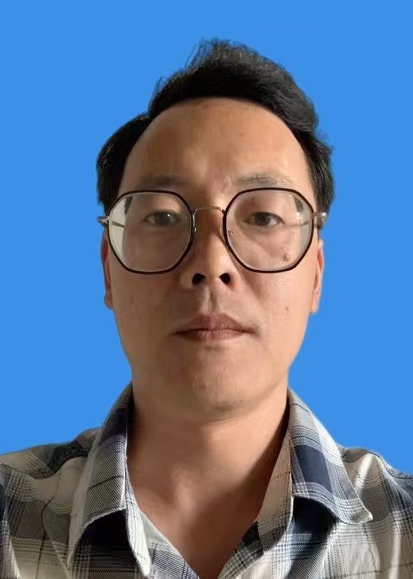 李梅龙