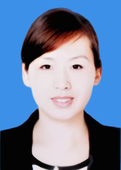 李欣