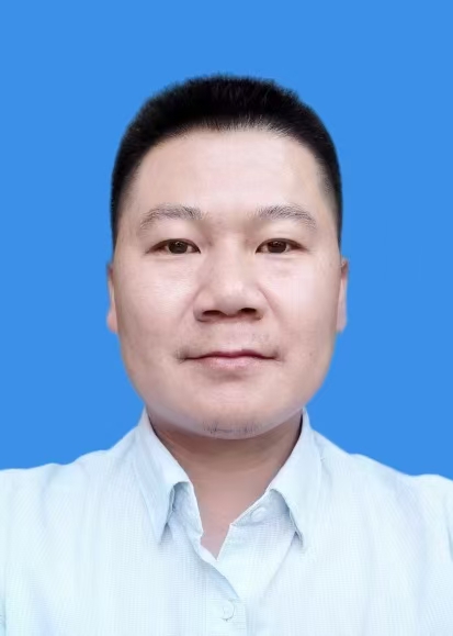 李波