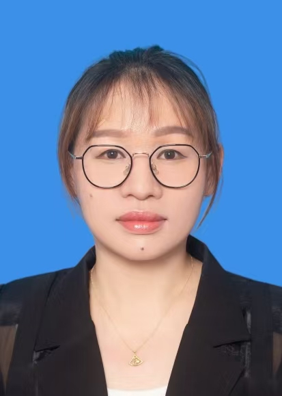李清清