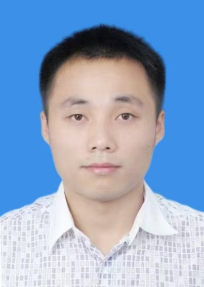 李立