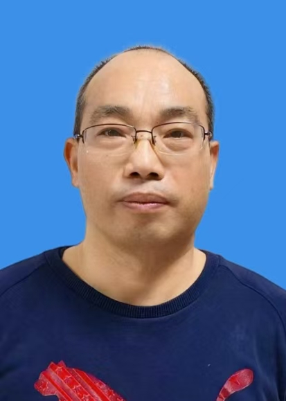 李红卫
