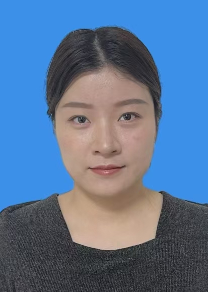 李薇