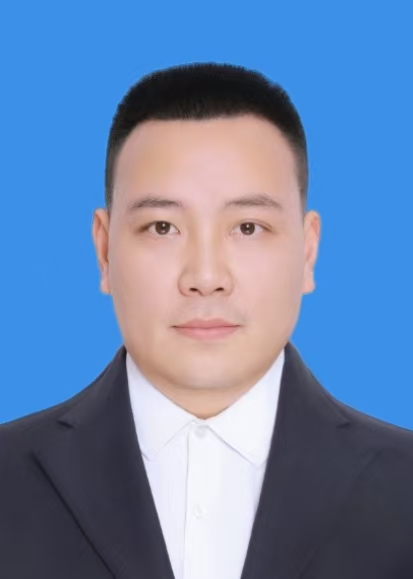 李超