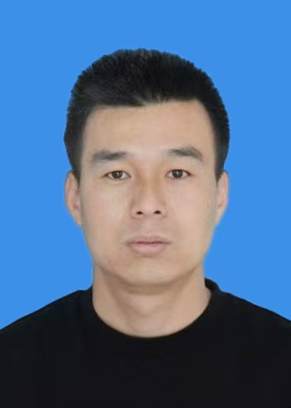 李金龙