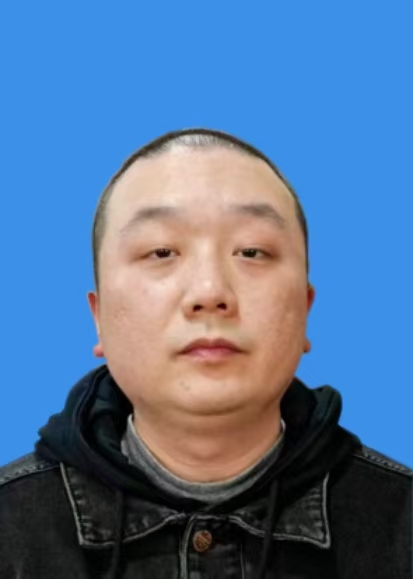 李飞麟