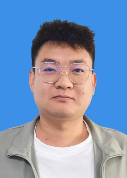 李魁