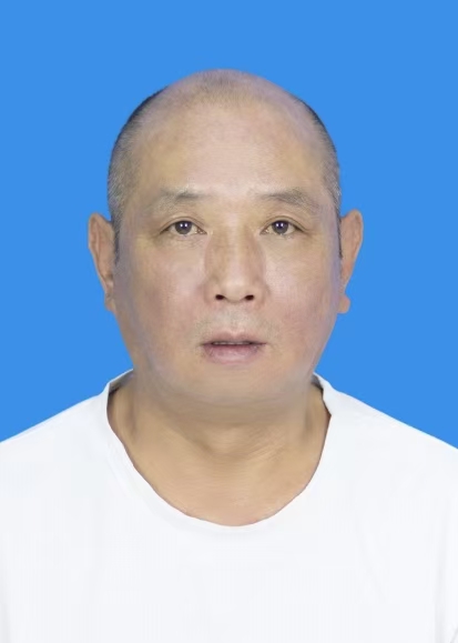 杨万国