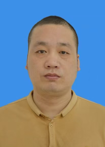 杨伟