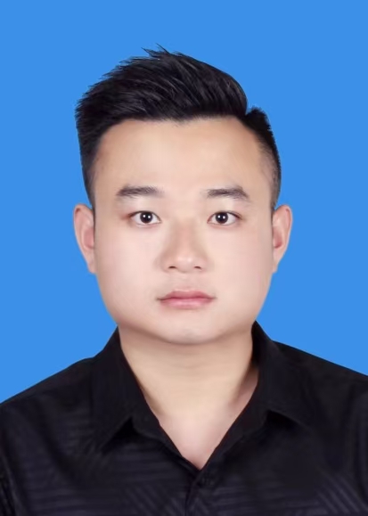 杨伟艺