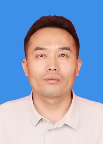 杨光辉
