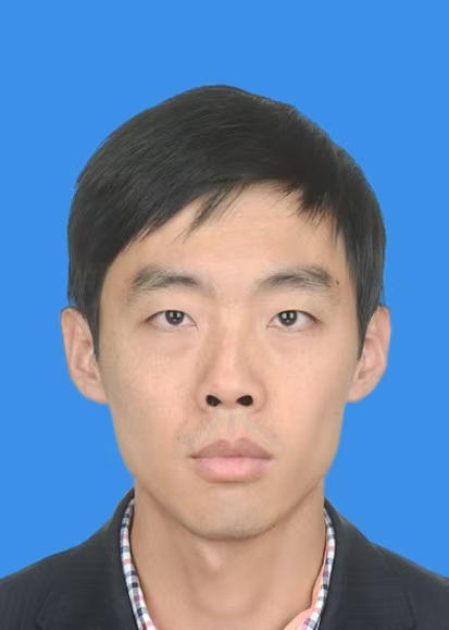 杨凌云
